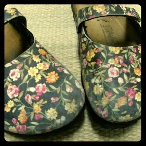 Cute Floral Birkis Clogs